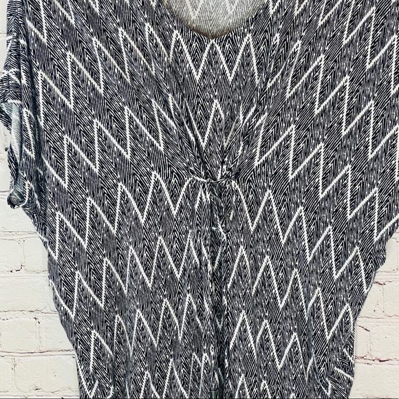 A Pea In The Pod Maternity Short Sleeve Top Small - Picture 2 of 5